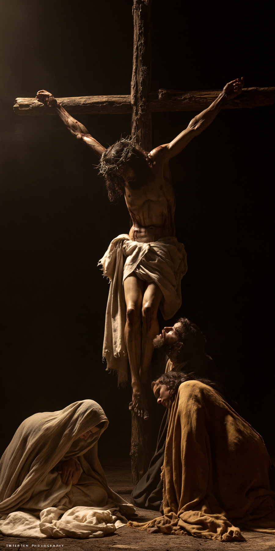 La Crucifixion — Silence sacré · Portrait n° 1